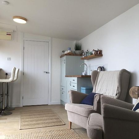 1-Bedroom Chalet With Parking On Site Looe Dış mekan fotoğraf