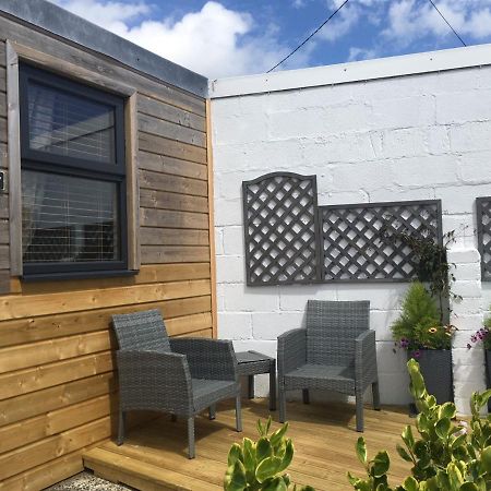 1-Bedroom Chalet With Parking On Site Looe Dış mekan fotoğraf
